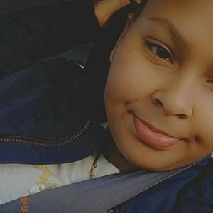 Meet your Posher, Carla